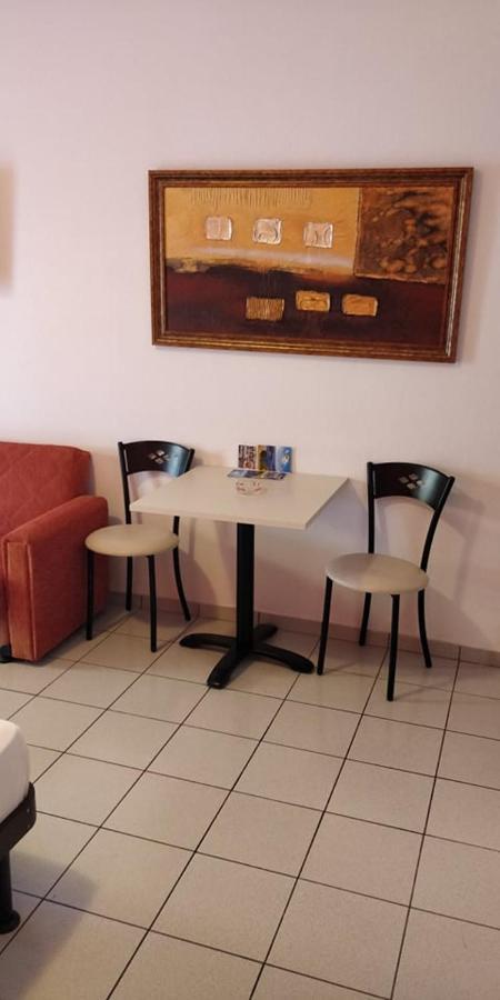 SívotaMarinos Aparts公寓式酒店 外观 照片