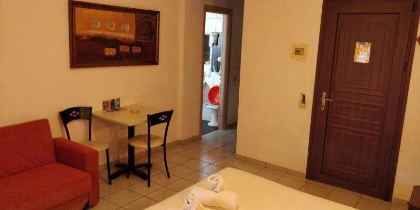 SívotaMarinos Aparts公寓式酒店 外观 照片